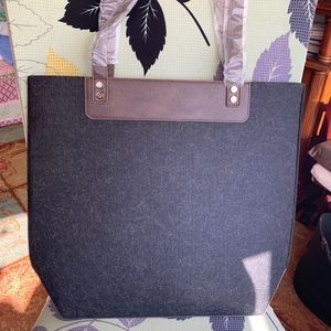 Thirty-One Felt Shopper Tote in Brushed Graphite